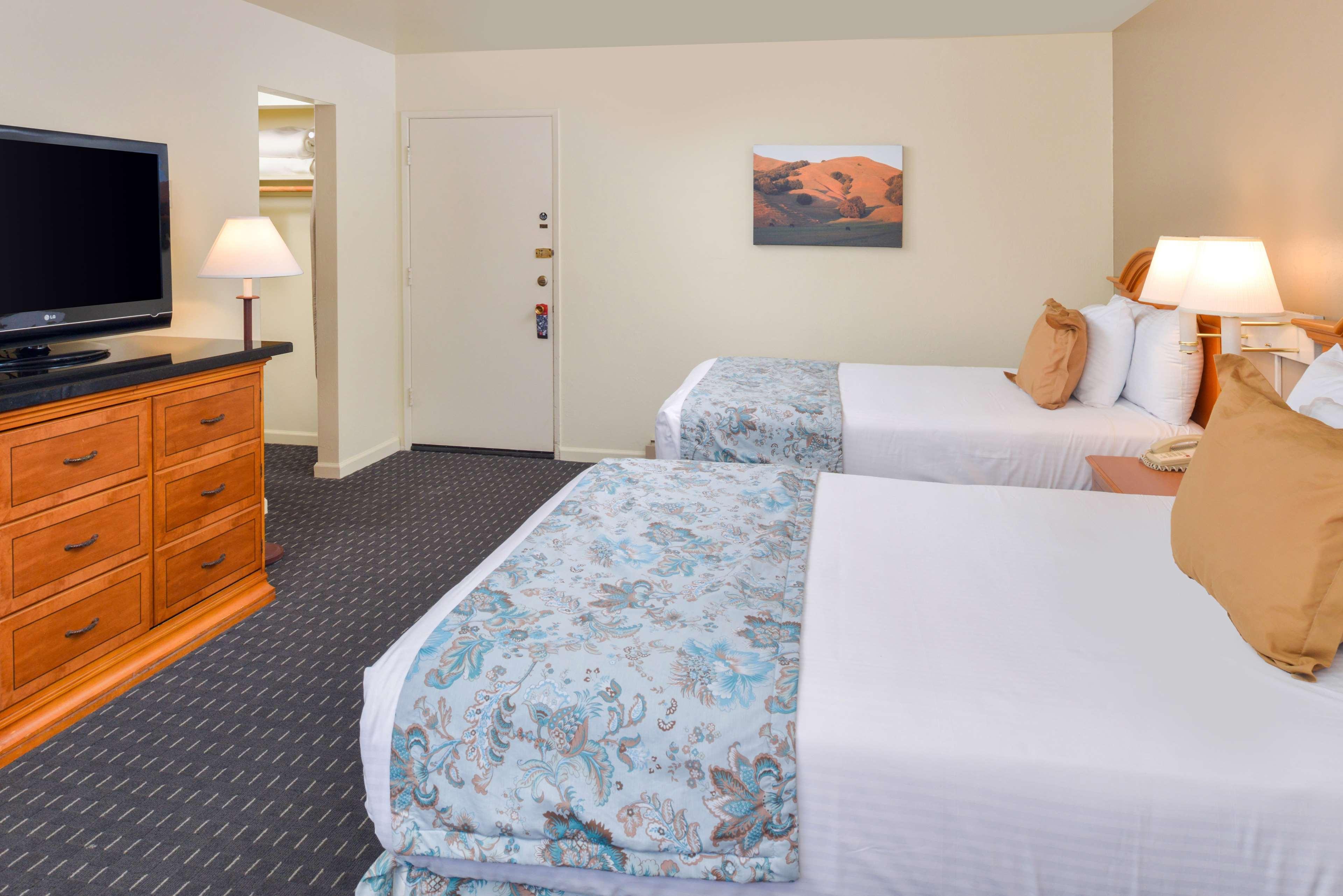 Svendsgaard'S Lodge- Americas Best Value Inn & Suites Солванг Экстерьер фото