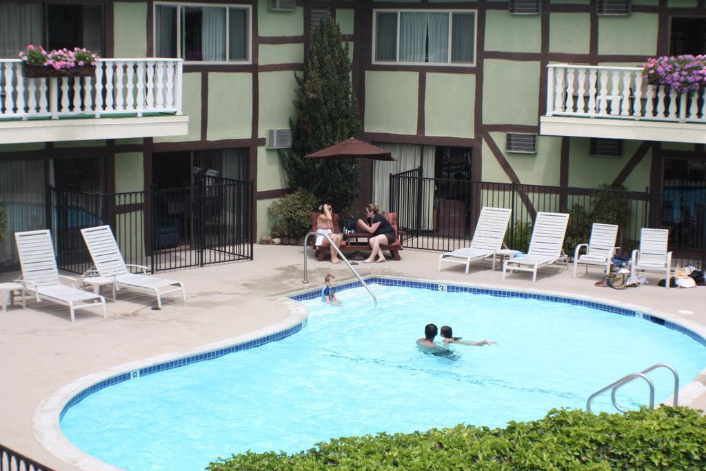 Svendsgaard'S Lodge- Americas Best Value Inn & Suites Солванг Экстерьер фото