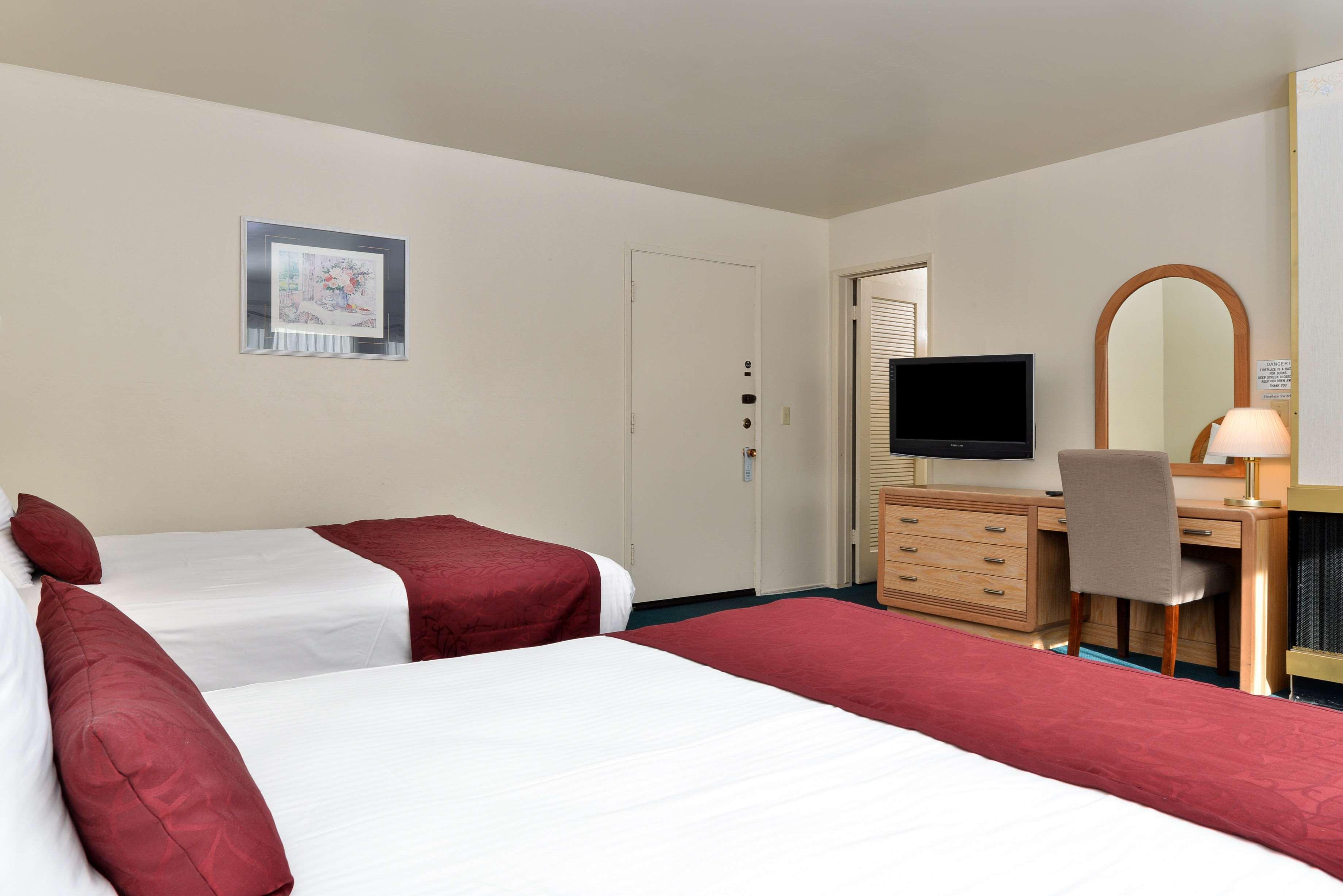 Svendsgaard'S Lodge- Americas Best Value Inn & Suites Солванг Экстерьер фото