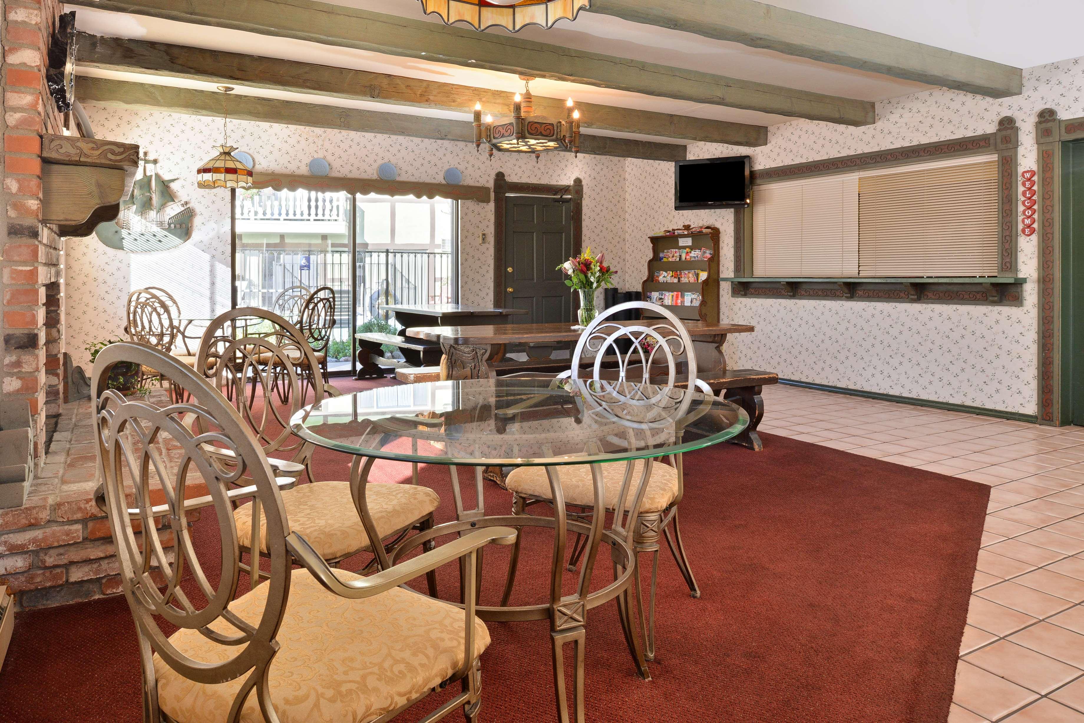 Svendsgaard'S Lodge- Americas Best Value Inn & Suites Солванг Экстерьер фото