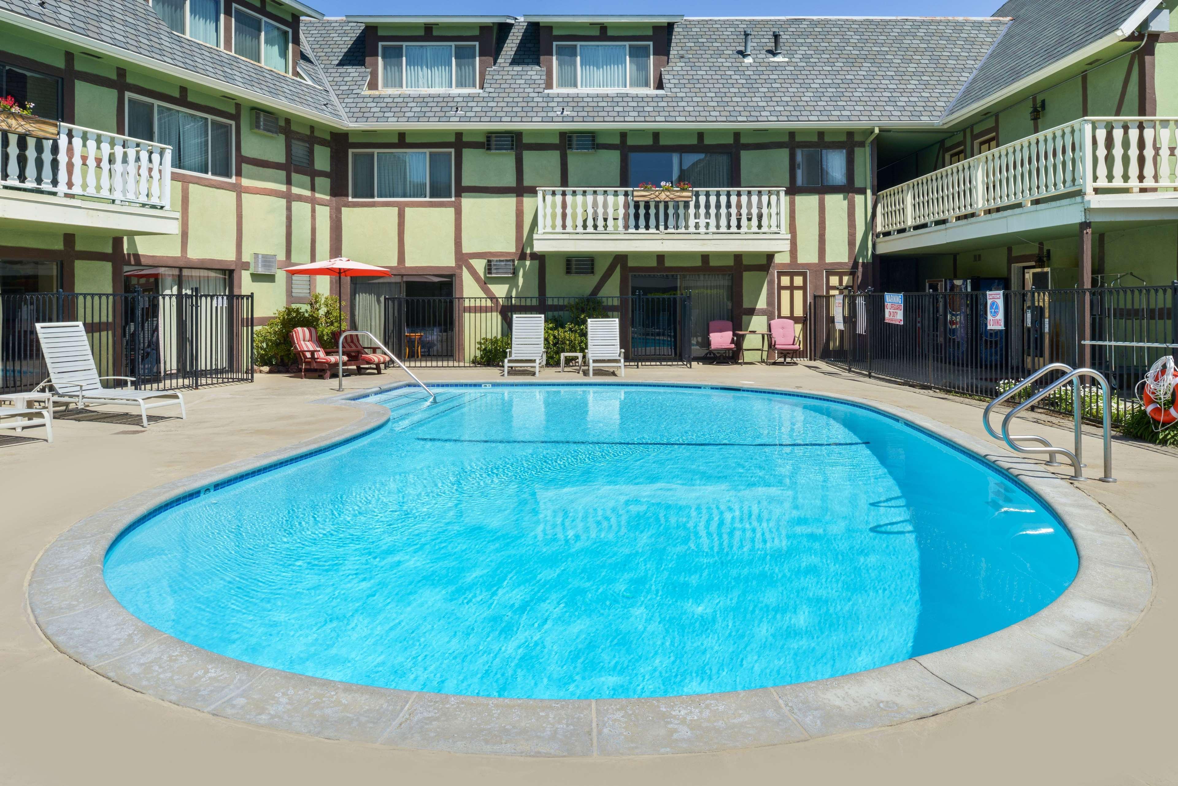 Svendsgaard'S Lodge- Americas Best Value Inn & Suites Солванг Экстерьер фото