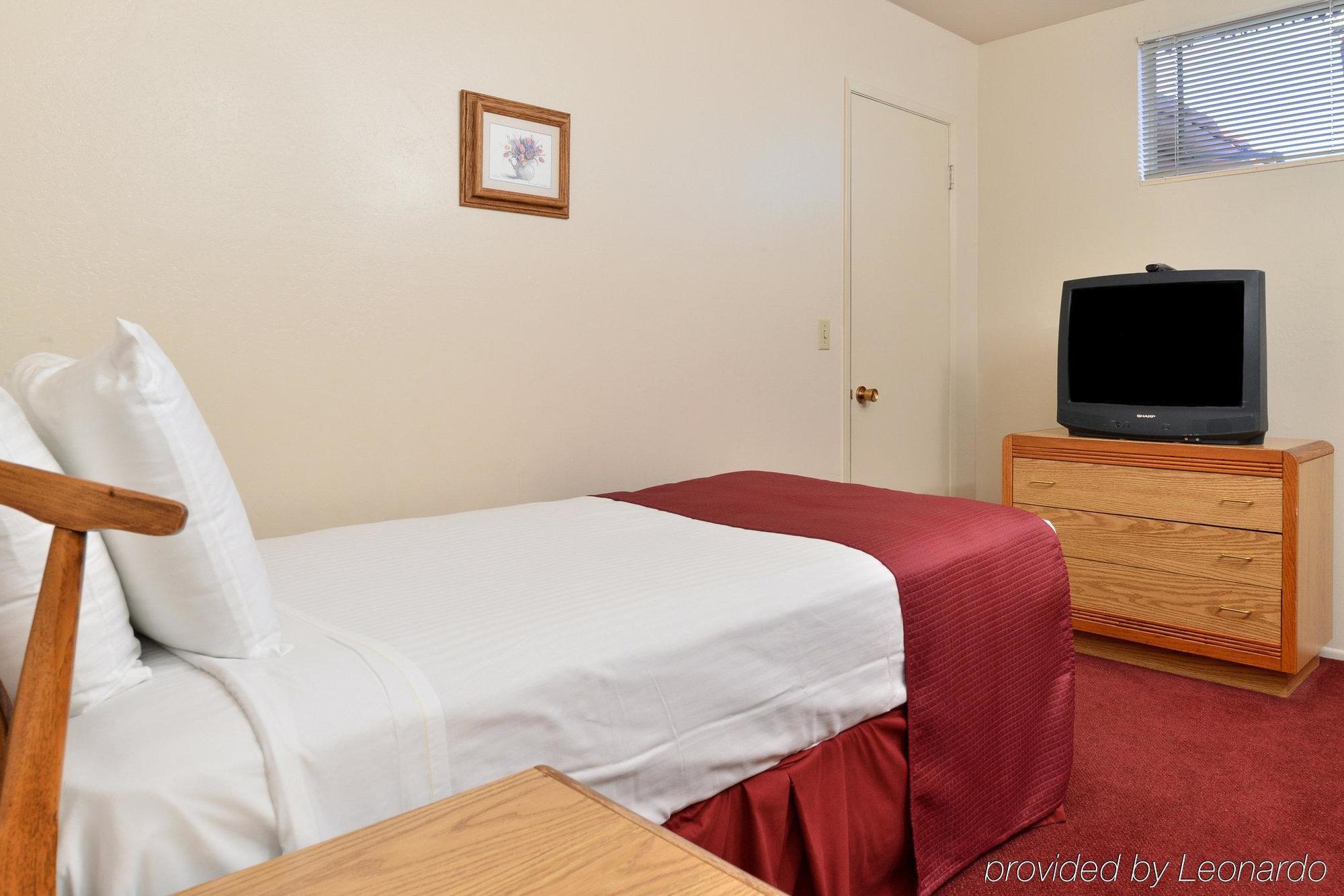 Svendsgaard'S Lodge- Americas Best Value Inn & Suites Солванг Экстерьер фото